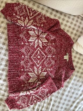 Kaisely Red and Cream Snowflake Crewneck Sweater